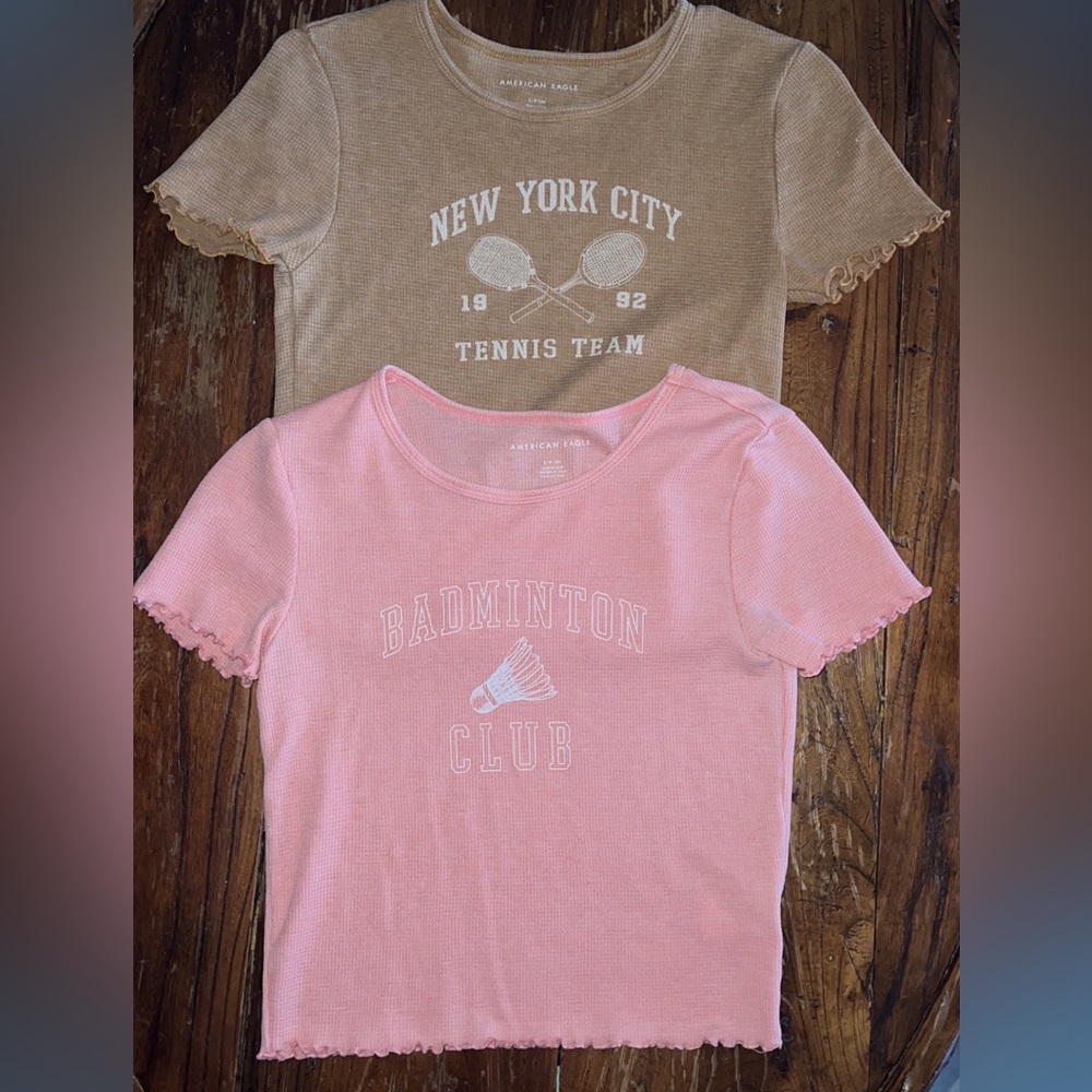 2 crop tops size small